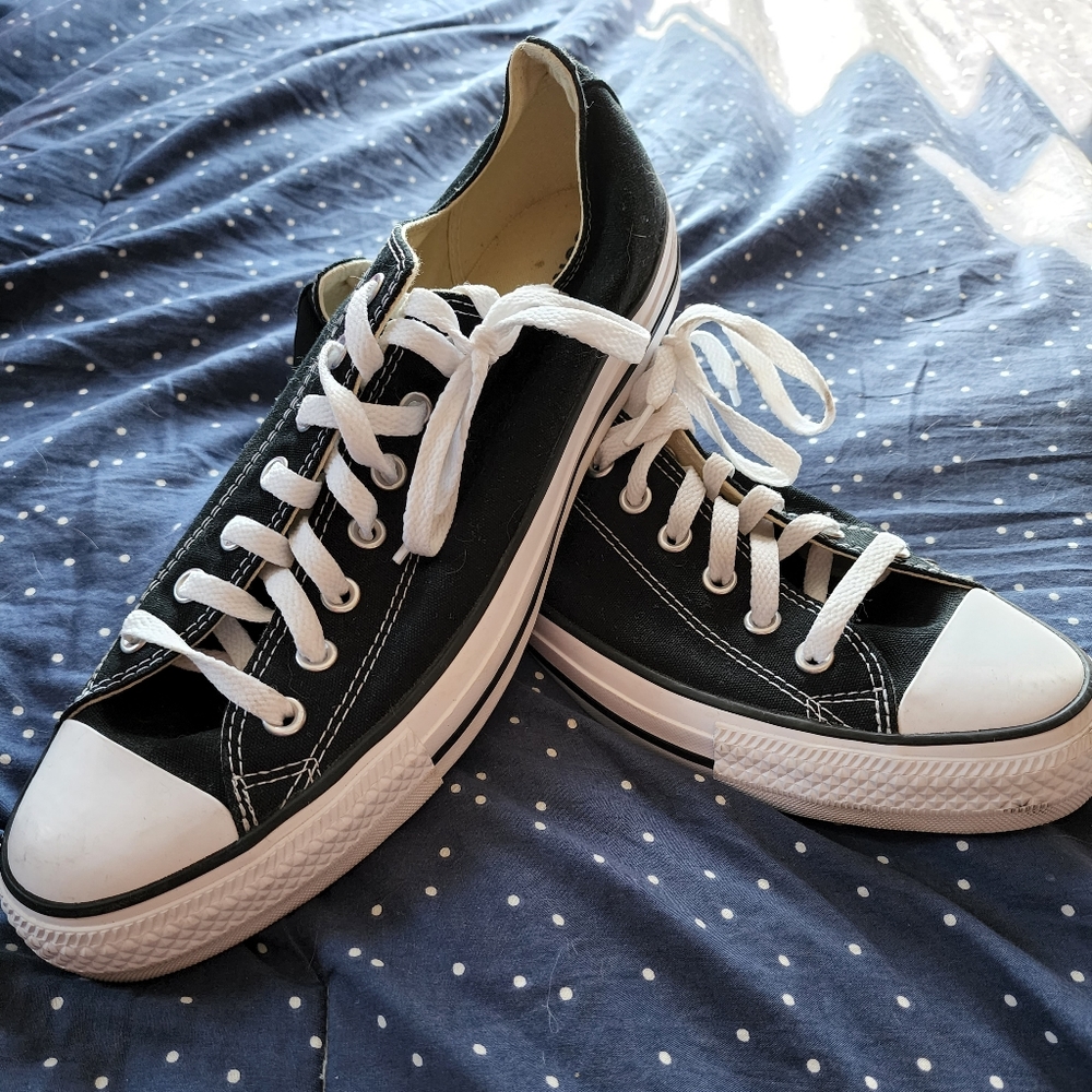 Mens Classic Black Chuck Taylor Converse